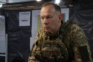 Сырский встретился с командирами частей и подразделений, выполняющих задачи в наиболее горячих точках фронта
