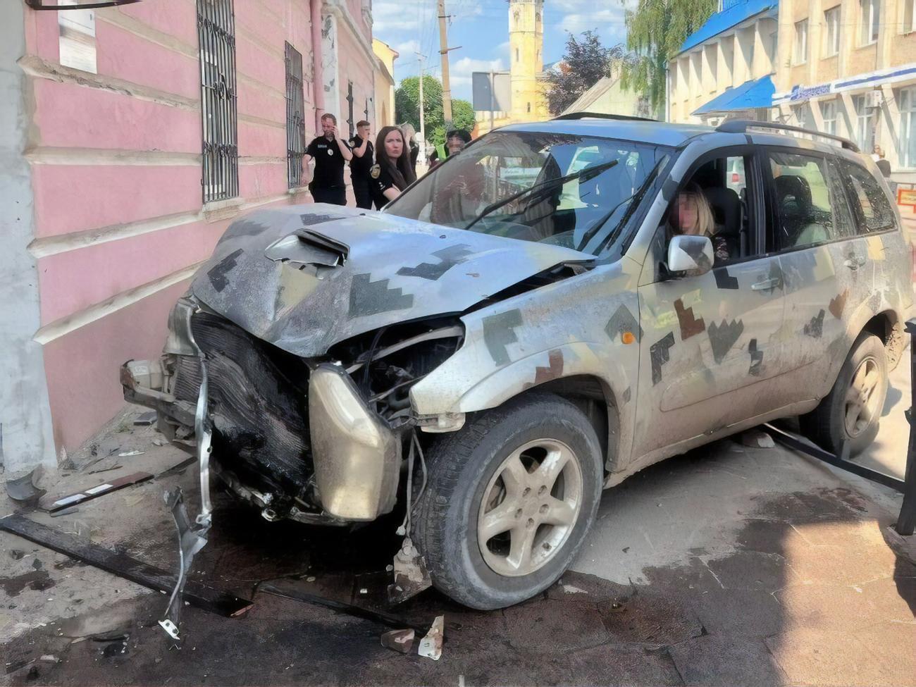 У Яворові Львівської області сталася ДТП, постраждала співробітниця поліції