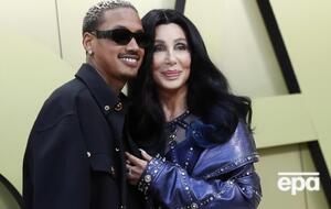 О романе Шер с Эдвардсом стало известно в ноябре 2022 года