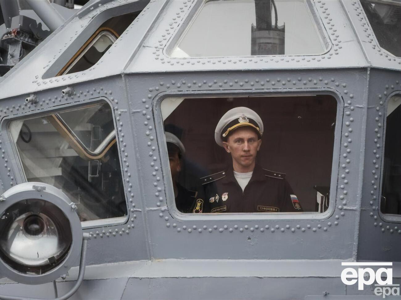 В Черном море на боевом дежурстве остаются пять вражеских кораблей