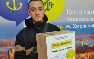 Выдачу наборов в Хмельницком координирует центр поддержки "ЯМариуполь"