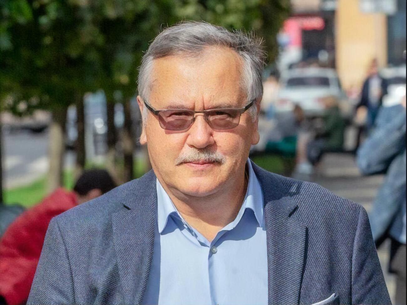 Запад не начал бы переговоры с ИГИЛ, если не смог бы одолеть террористов. Но при этом нам предлагают садиться за переговоры