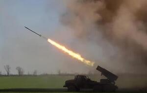 Российские войска обстреливают Херсонскую область из реактивной артиллерии