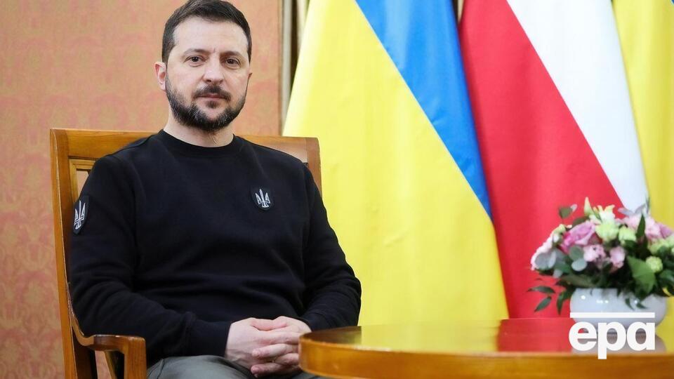 Зеленский: Сначала мы идем вперед, показываем, что за три дня нас нельзя захватить, потом нам дают какое-то оружие