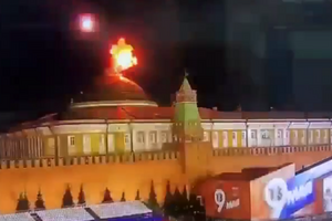 Офис президента отрицает причастность Украины к атаке беспилотников на Кремль