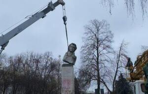 Рада ухвалила закон, який допоможе позбавити Україну російської імперської спадщини. Глава Мінкульту Ткаченко назвав його "АнтиПушкін"