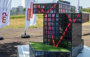 После начала войны компания запустила работу "Метинвест Политехники" в режиме комбинированного онлайн- и офлайн-обучения