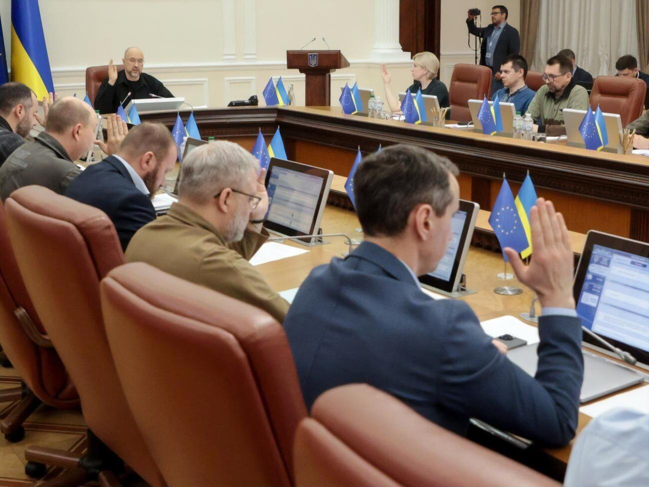 Галущенко в срочном порядке внес постановление о повышении тарифа на электроэнергию для населения &ndash; правительство его утвердило, рассказали СМИ