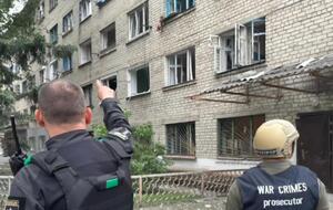 Унаслідок російського удару по Ківшарівці пошкоджено багатоповерхівку, розповіли в Харківській обласній прокуратурі