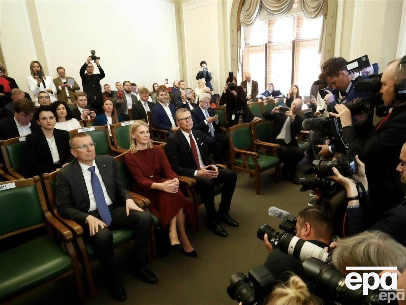 За президентский пост борются три кандидата