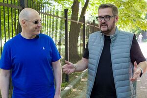 Пономарьов – Гордону : Я написав іще 30 березня: "На землі, в повітрі і на морі Україна знищить ворогів. Рідні землі, українські зорі були й будуть тут споконвіків"