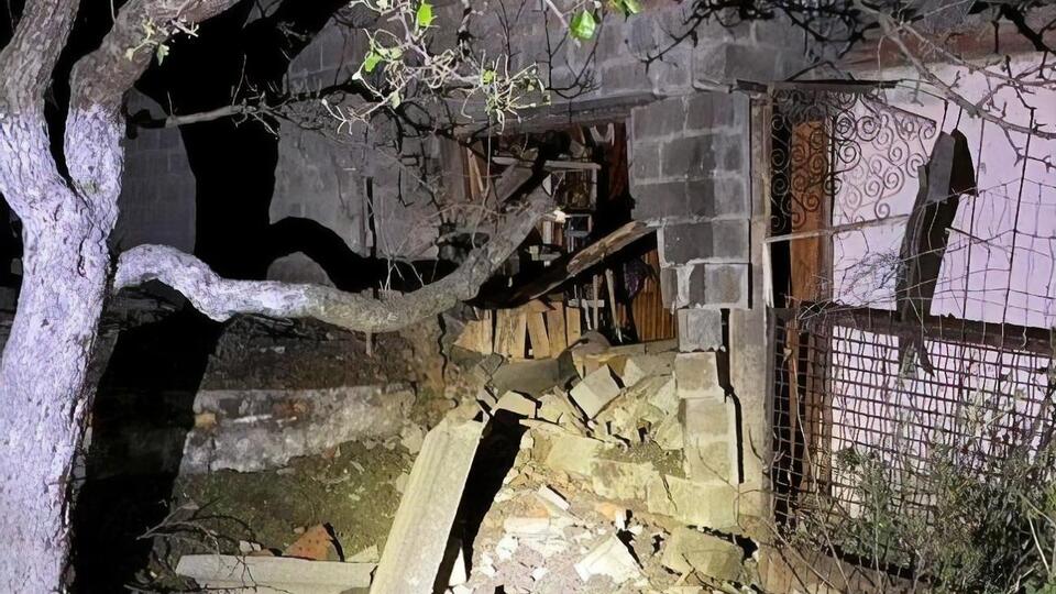 Унаслідок обстрілів у Нікополі пошкоджено 11 приватних будинків