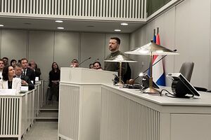 Зеленский выступил в парламенте Нидерландов