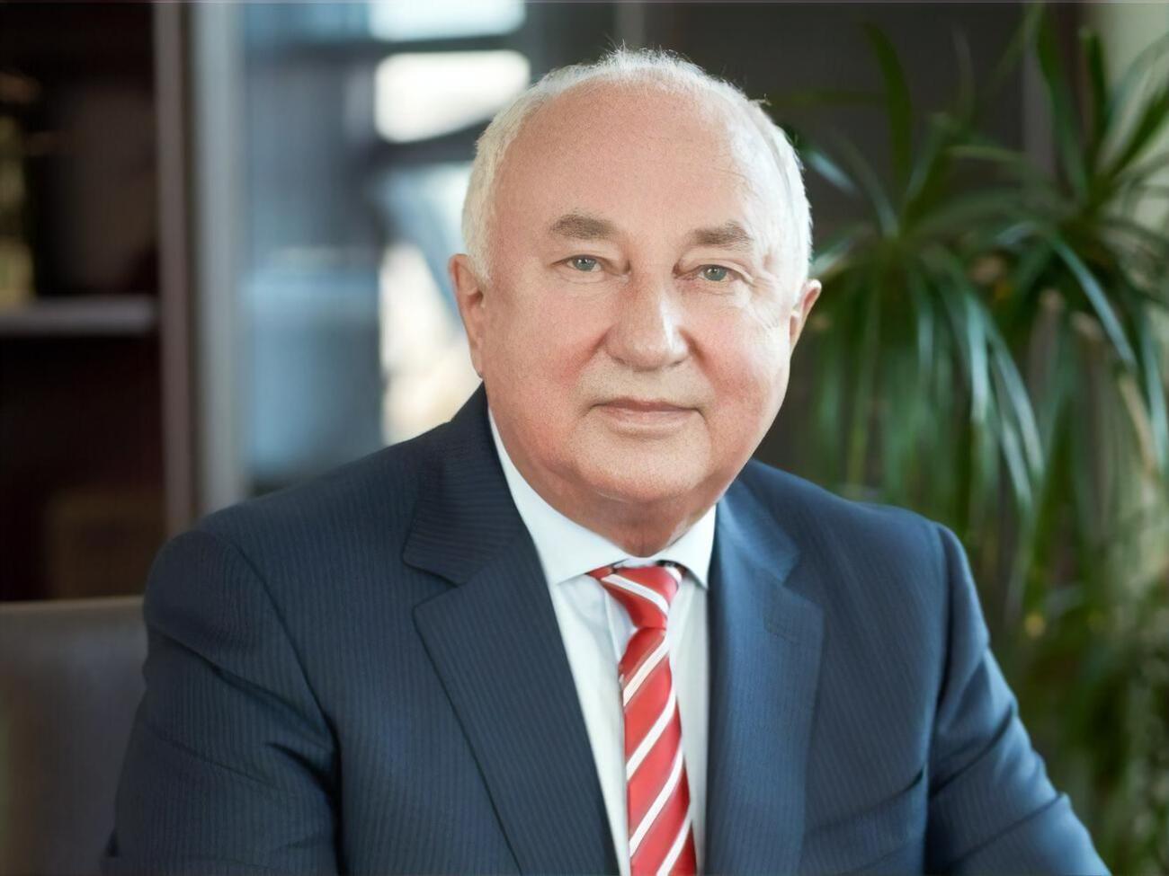 За даними слідства, Скуратов за вказівкою вищого керівництва РФ забезпечив безперешкодні військові перевезення