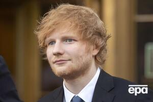 Після оголошення вердикту суду про те, що він сам створив свій хіт, Ширан обійняв свою команду