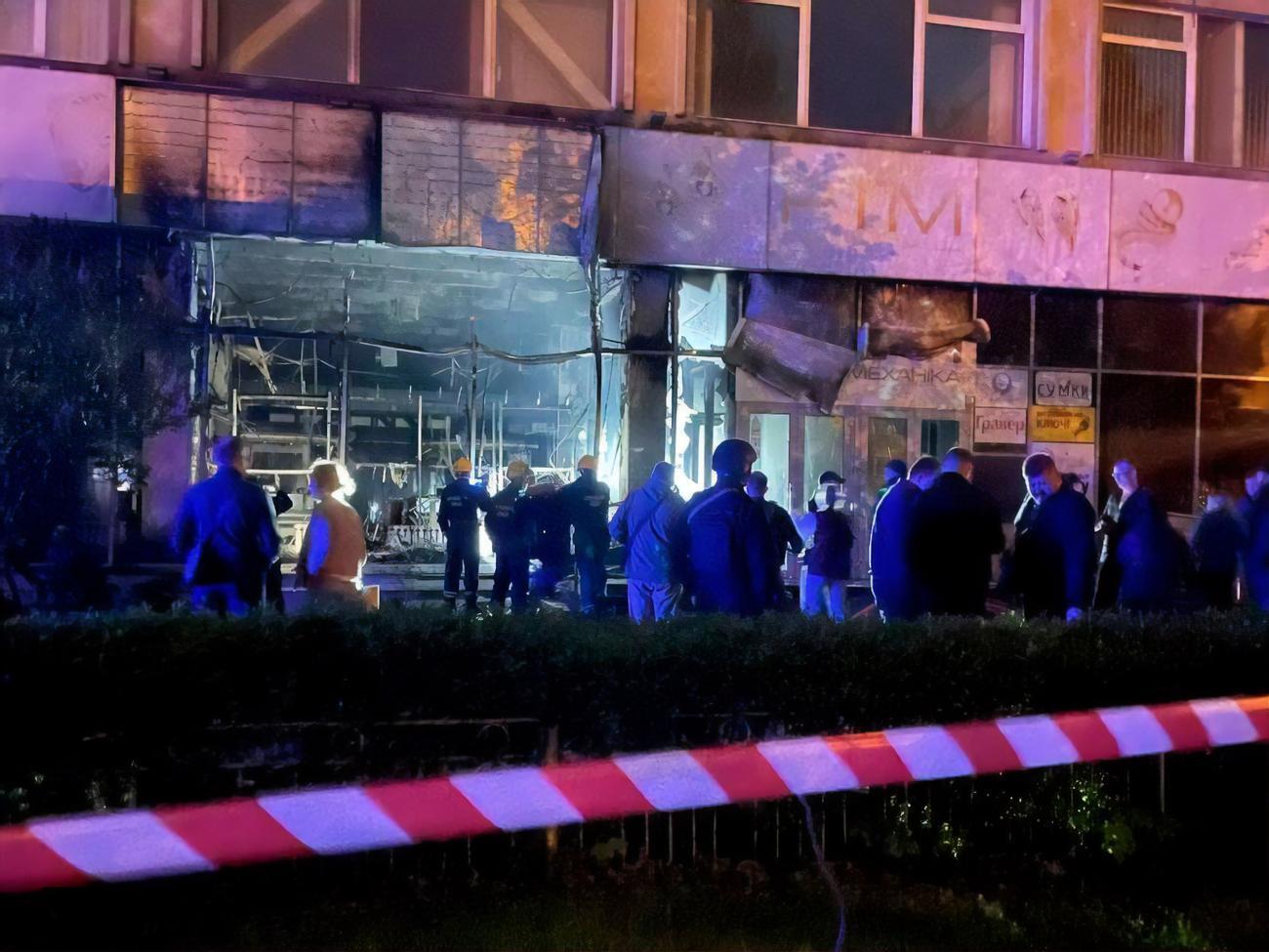 Місце падіння уламків збитого над Києвом безпілотника
