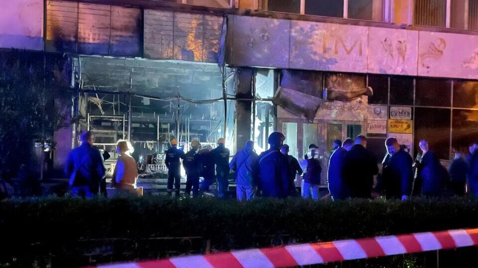 Місце падіння уламків збитого над Києвом безпілотника