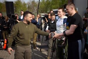 Президент поспілкувався з пораненими, яких лікують у Нідерландах