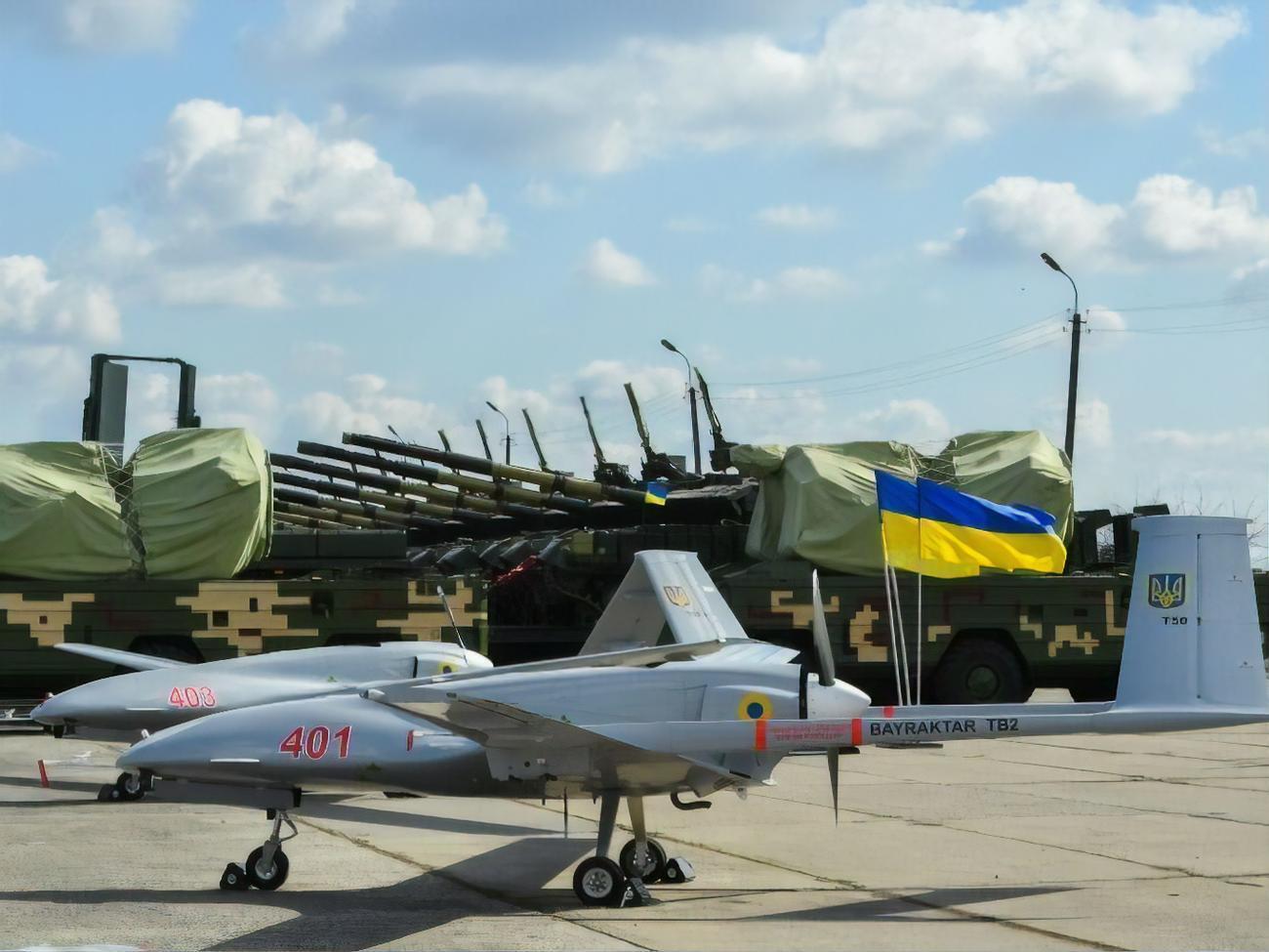 Над Києвом 4 травня українські зенітники вимушено збили Bayraktar, який втратив керування