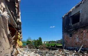 Россияне за сутки обстреляли более 14 населенных пунктов Харьковской области, вызвав пожары и разрушения