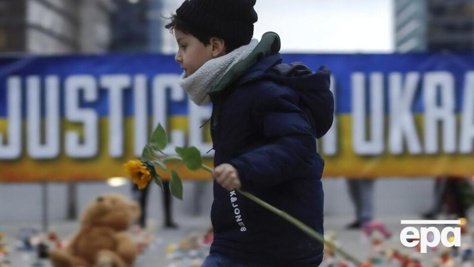 Россия утверждает, что вывезла из Украины 738 тыс. детей. Украина считает эти цифры преувеличенными и называет до 300 тыс.