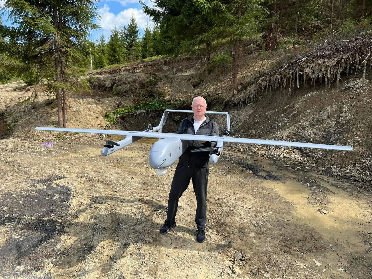 Volodymyr Yatsenko:&nbsp;Somebody needs to let these idiots know that they have four airports with navigation systems enabled&nbsp;&ndash; there&rsquo;s a way for Ukrainian drones to stay the course in the hostile sky