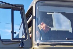 Шойгу осмотрел военную технику оккупантов