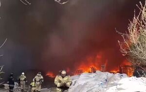 Площадь пожара достигла 4 тыс. м²