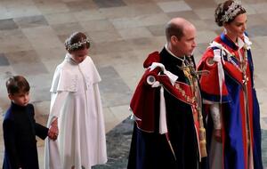 Принц Уильям и его жена Кэтрин присутствовали на коронации вместе со своими детьми