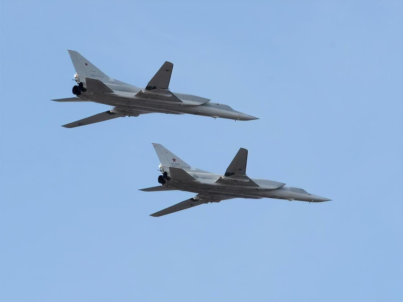 Российские оккупанты с семи бомбардировщиков выпустили шесть ракет Х-22 по территории Украины, отметили в Воздушных силах ВСУ