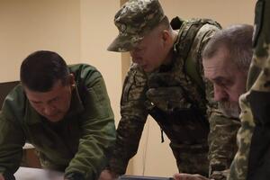 Сирський назвав ситуацію на фронті напруженою, але контрольованою