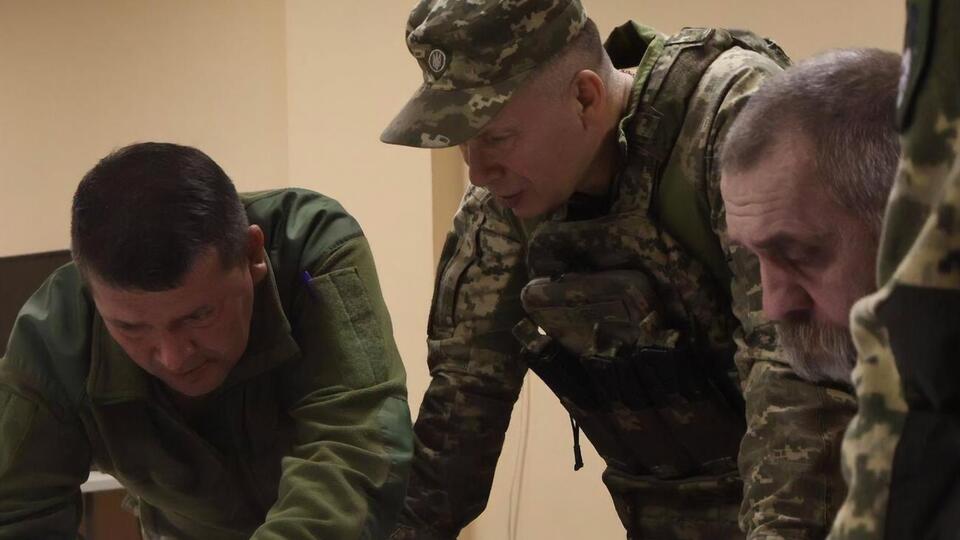 Сирський назвав ситуацію на фронті напруженою, але контрольованою