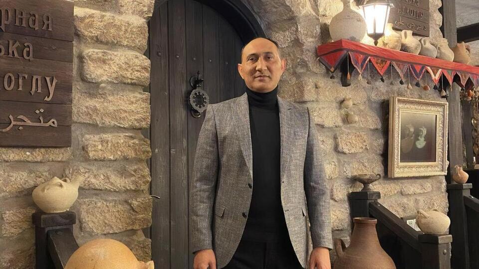 Рустамзаде отметил, что Путину "даже искусственный интеллект уже не поможет"