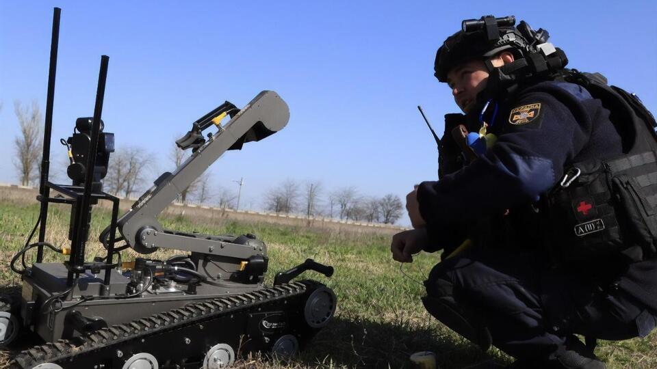 Піротехніки ДСНС потрапили під обстріл у Херсонській області 6 травня