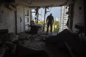 Влада Києва після висновків спецкомісії відновить пошкоджене внаслідок російської атаки БПЛА житло, запевнив Кличко
