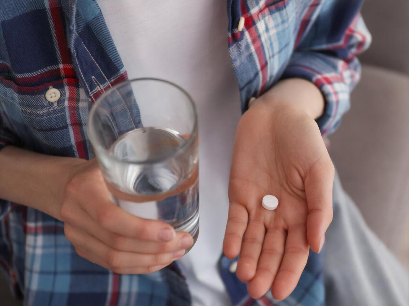 "Постинор" не могут выдавать без рецепта, поскольку производитель его определяет рецептурным