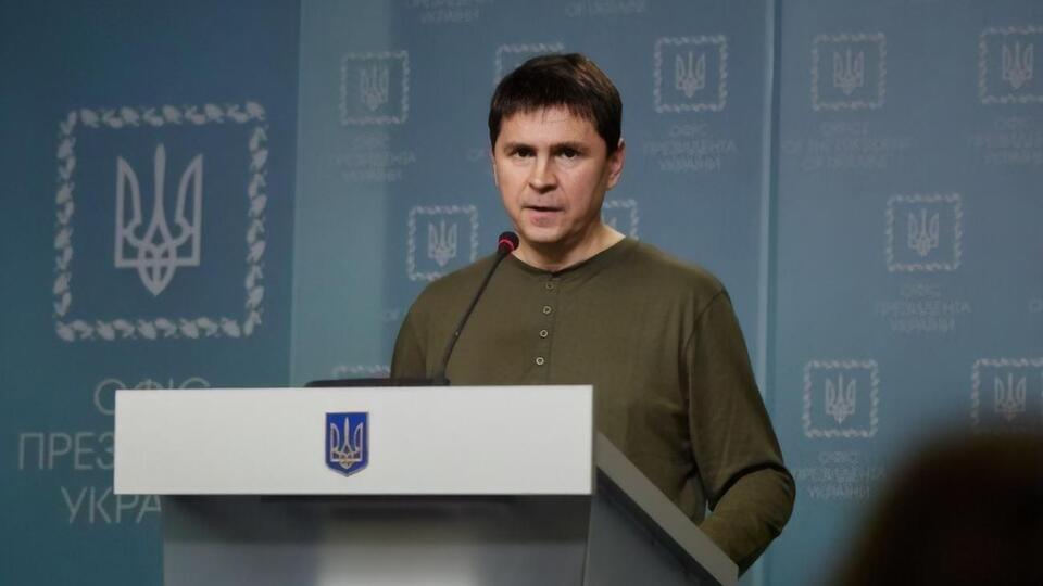 Повестка дня и отношение мира к России и ее лидеру за год кардинально изменились, считает Подоляк