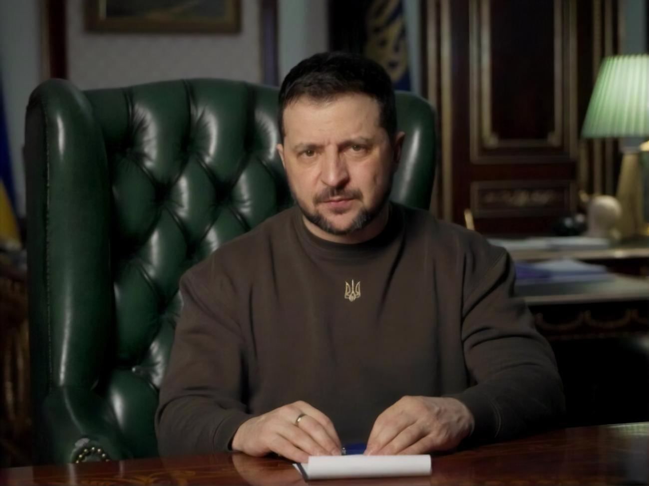 Зеленский поблагодарил украинских воинов, сражающихся против российских агрессоров за свободу страны