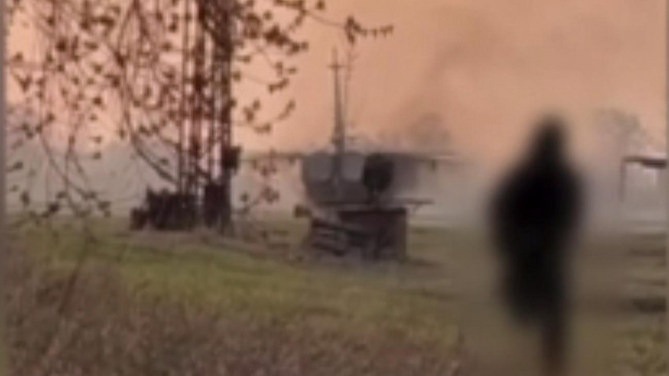 У Росії партизани спалили військовий літак Су-24