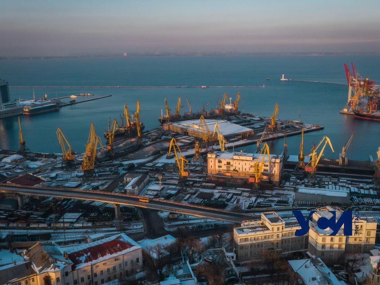 У грошовому вимірі експорт з України впав на 65,4% за рік
