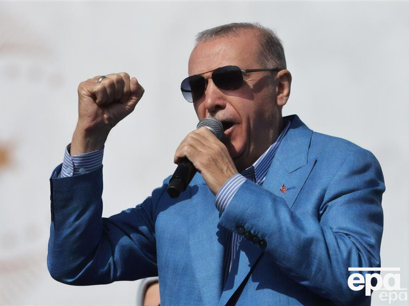 Ердоган підвищив оплату понаднормової й нічної роботи