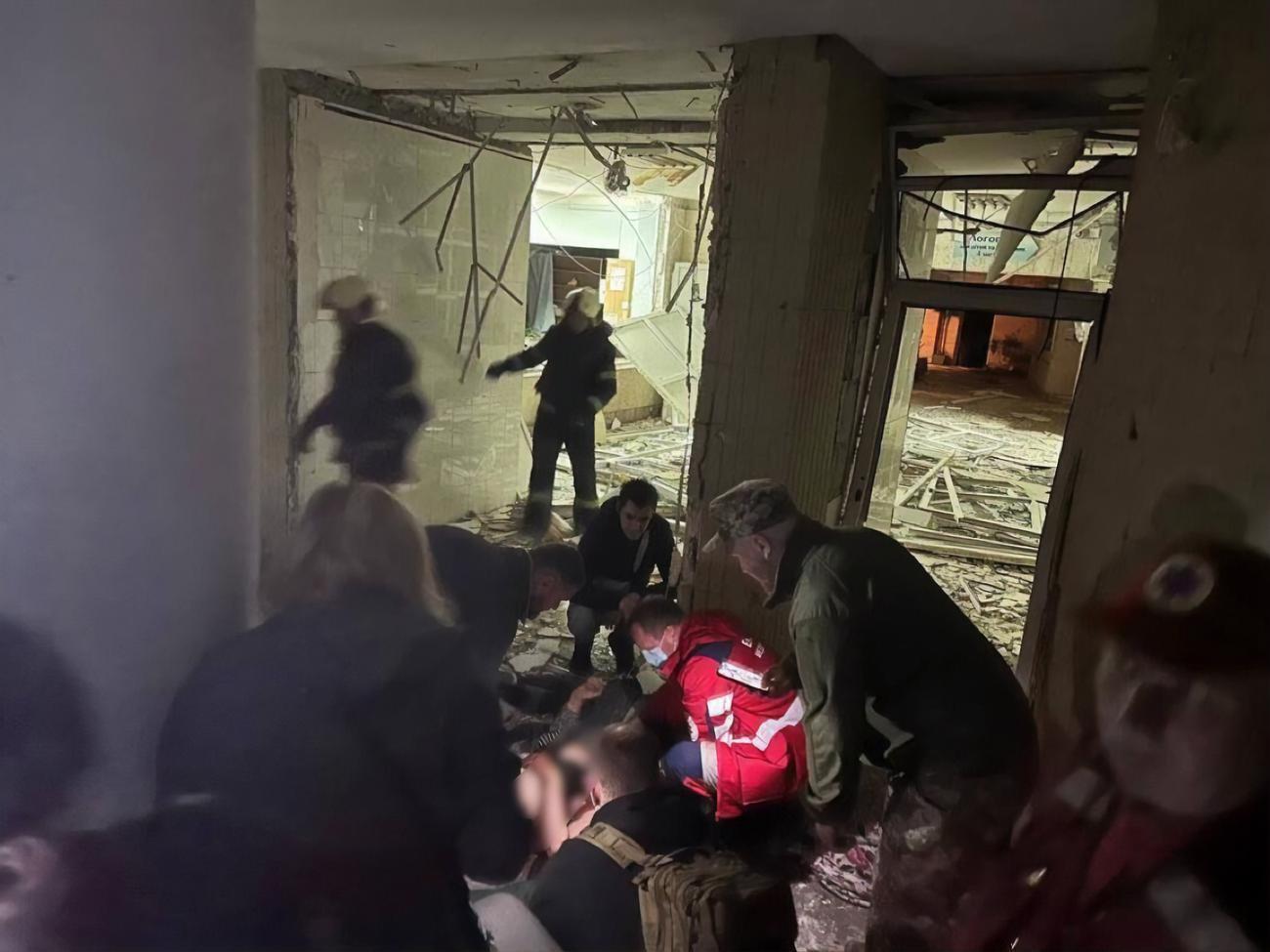 В Деснянском районе погибло три человека, еще несколько получили травмы