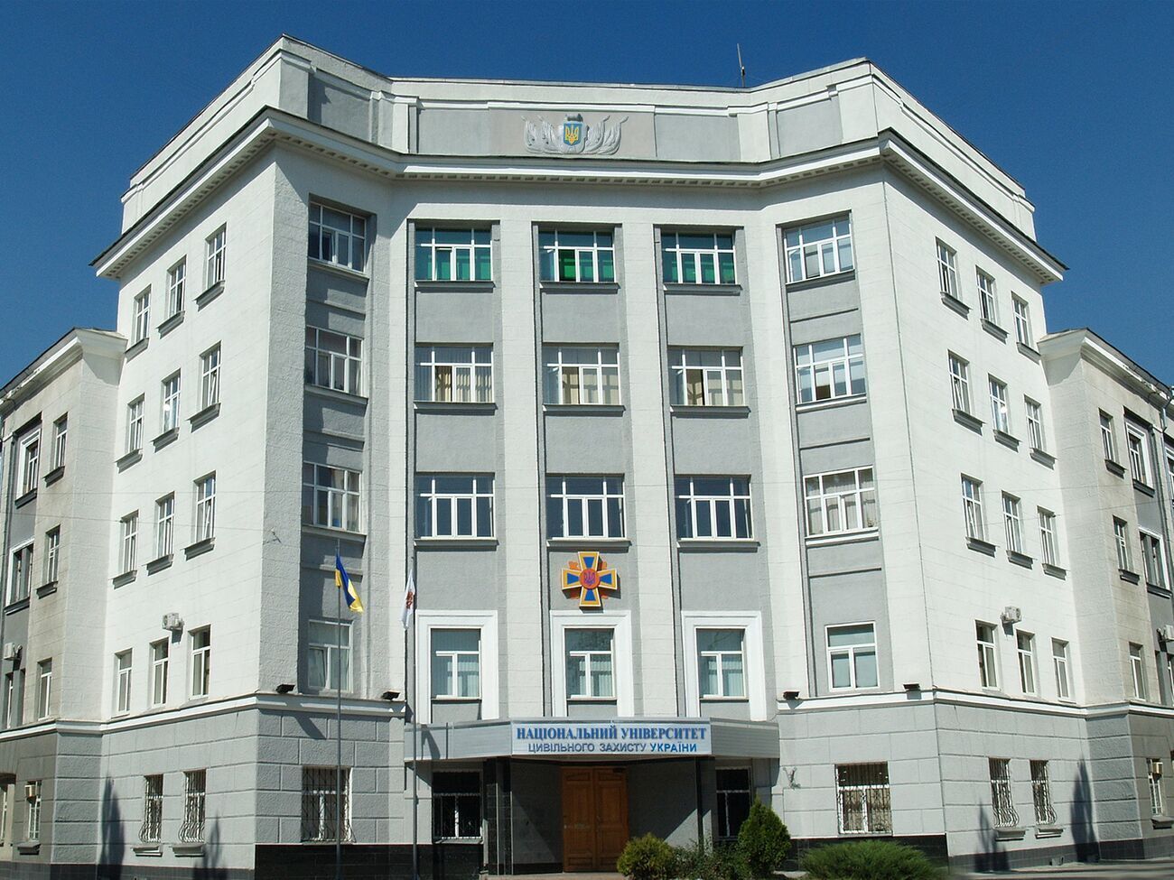 Погибли курсанты Национального университета гражданской защиты Украины. Четырех лиц, ответственных за учебный процесс в университете, уже отстранили