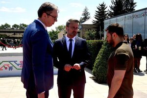 Вучич опубликовал фото с Беттелем и Зеленским в Молдове