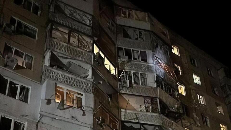 В Одессе обломки беспилотника попали в жилой дом, взрывной волной повреждены еще несколько