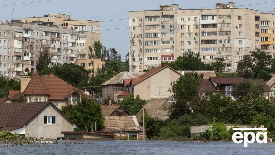 На правому березі затопленими залишаються понад 35 населених пунктів