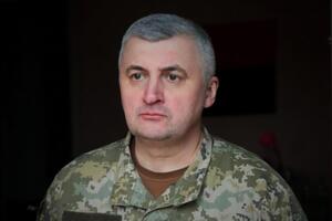 Череватый: У нас уже опытные командиры батальонов, бригад, которые максимально знают местность и все делают, чтобы занять позиции и выбить врага