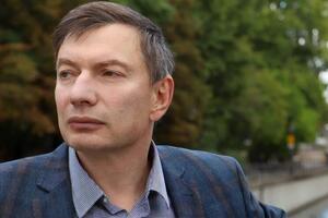 Во время войны жертвы ненавидят всех, кто носит бренд, лейбл, паспорт-этикетку страны-агрессора. Если бы в 1942 году моя бабушка узнала, что немецкого туриста съела акула, это бы ее тоже развеселило