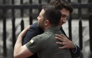 Зеленский после встречи с Трюдо: Украина готова помочь с тушением пожаров, если Канада будет нуждаться в такой помощи