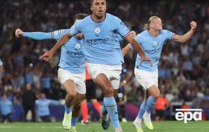 Єдиний м'яч забив Родрі (на фото у центрі)